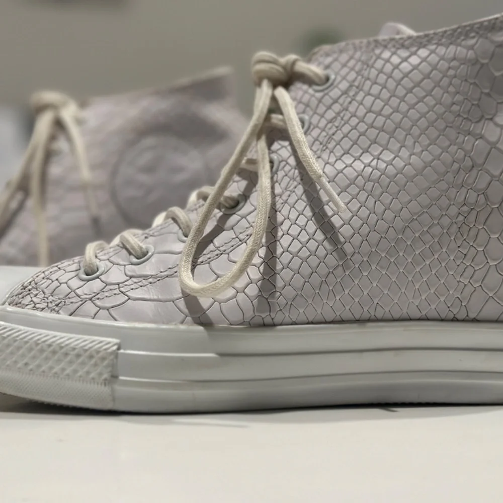 Converse Chuck Taylor Lux Mid Hidden Wedge White Python Leather Women's 8 - Picture 2 of 11